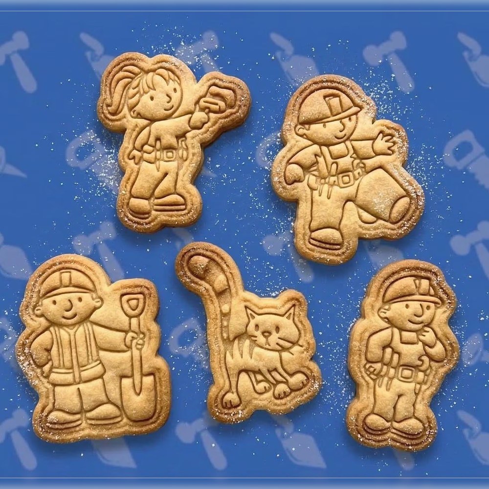 Baking With Kids & Birthday Parties - Bob the Builder Cookie Cutter Set - 5 Cutters - Food-Safe Cookie Cutter - View 2