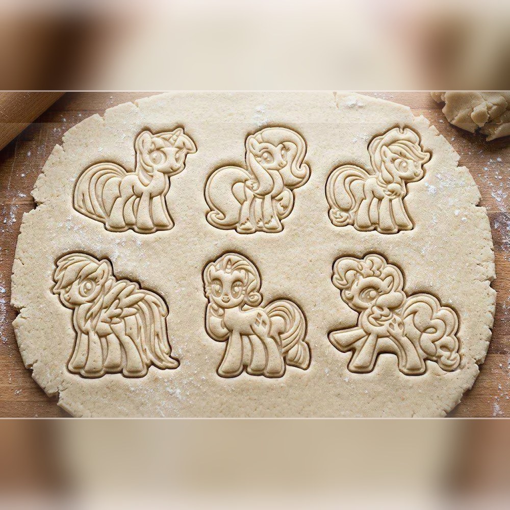Baking With Kids & Birthday Parties - My Little Pony Cookie Cutter Set - 6 Cutters - Food-Safe Cookie Cutter - View 3
