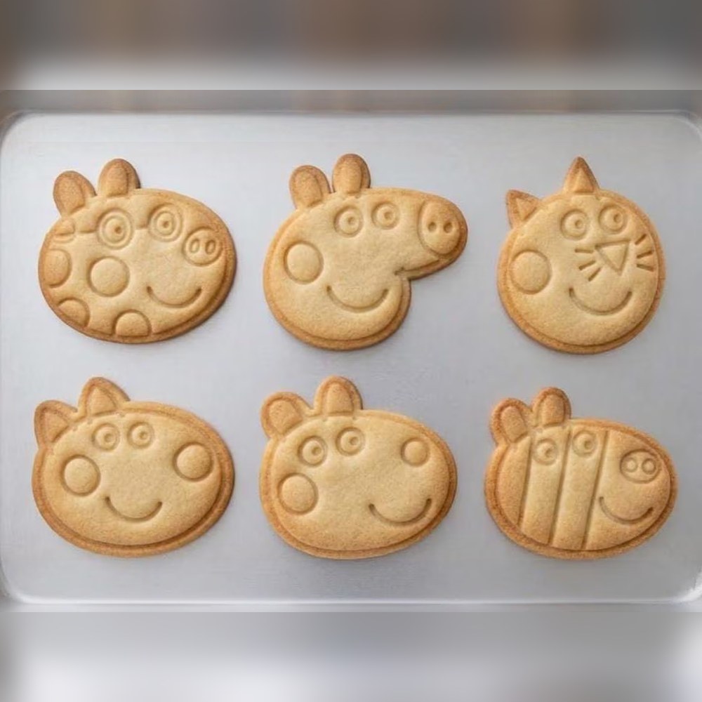 Baking With Kids & Birthday Parties - Peppa Pig Faces Cookie Cutter Set - 6 Cutters - Food-Safe Cookie Cutter - View 2
