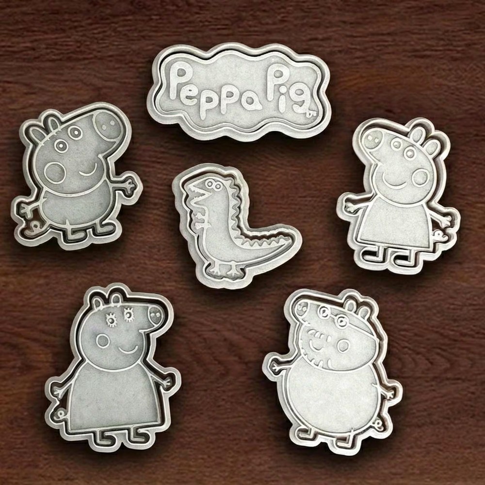 Baking With Kids - Peppa Pig Family Cookie Cutter Set - 6 Cutters - Cookie Cutters - Stamp and Bake