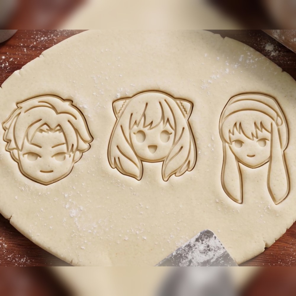 Anime & Manga & Birthday Parties - Spy x Family Cookie Cutter Set - 3 Cutters - Food-Safe Cookie Cutter - View 2
