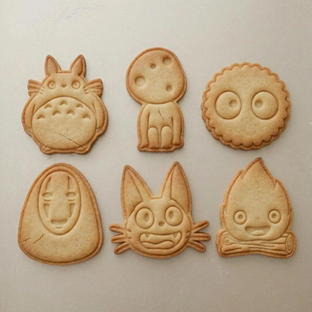 Anime & Manga & Birthday Parties - Studio Ghibli Favourites Cookie Cutter Set - 6 Cutters - Food-Safe Cookie Cutter - View 3