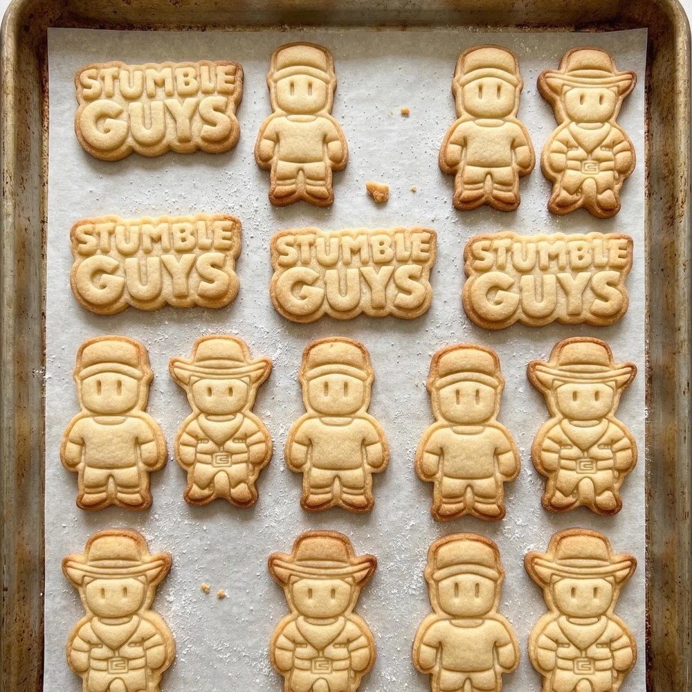 Birthday Parties & Gamer Parties - Stumble Guys Cookie Cutter Set - 3 Cutters - Food-Safe Cookie Cutter - View 3
