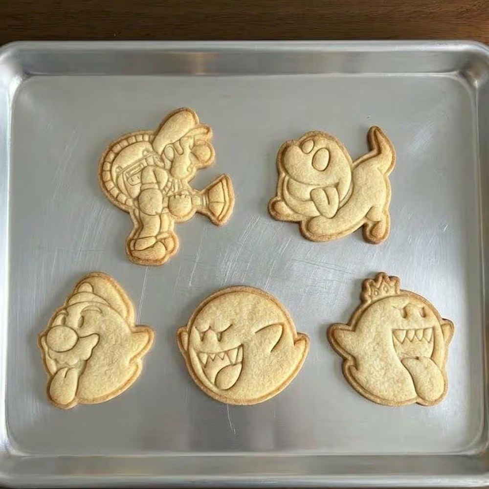 Birthday Parties & Gamer Parties - Super Mario Boo Cookie Cutter Set - 5 Cutters - Food-Safe Cookie Cutter - View 2