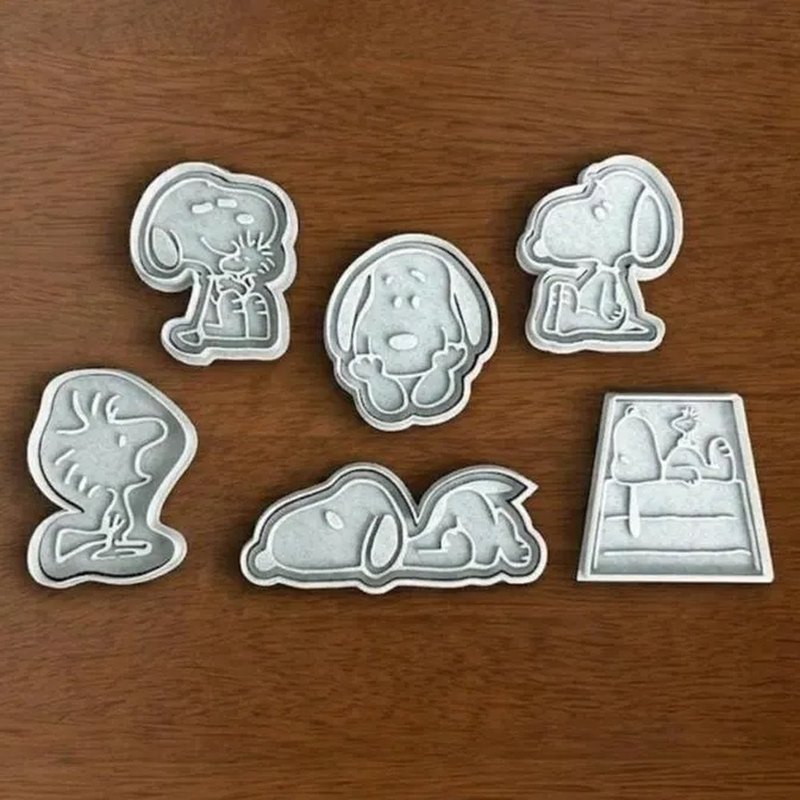 Peanuts cookie cutters