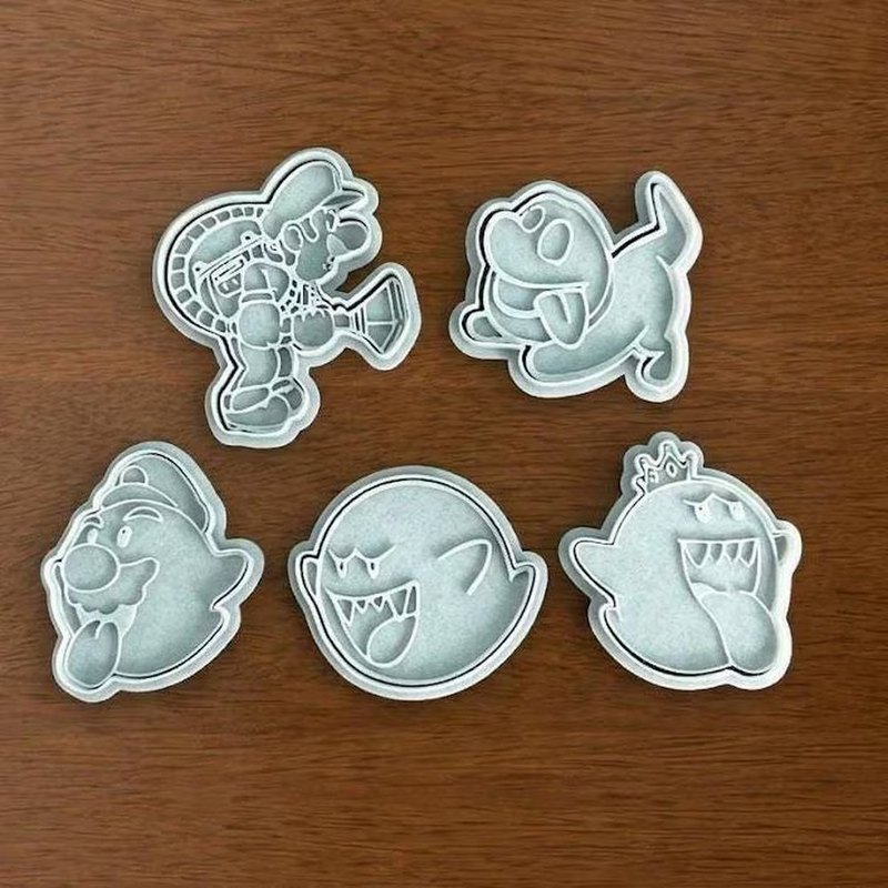 Super Mario cookie cutters